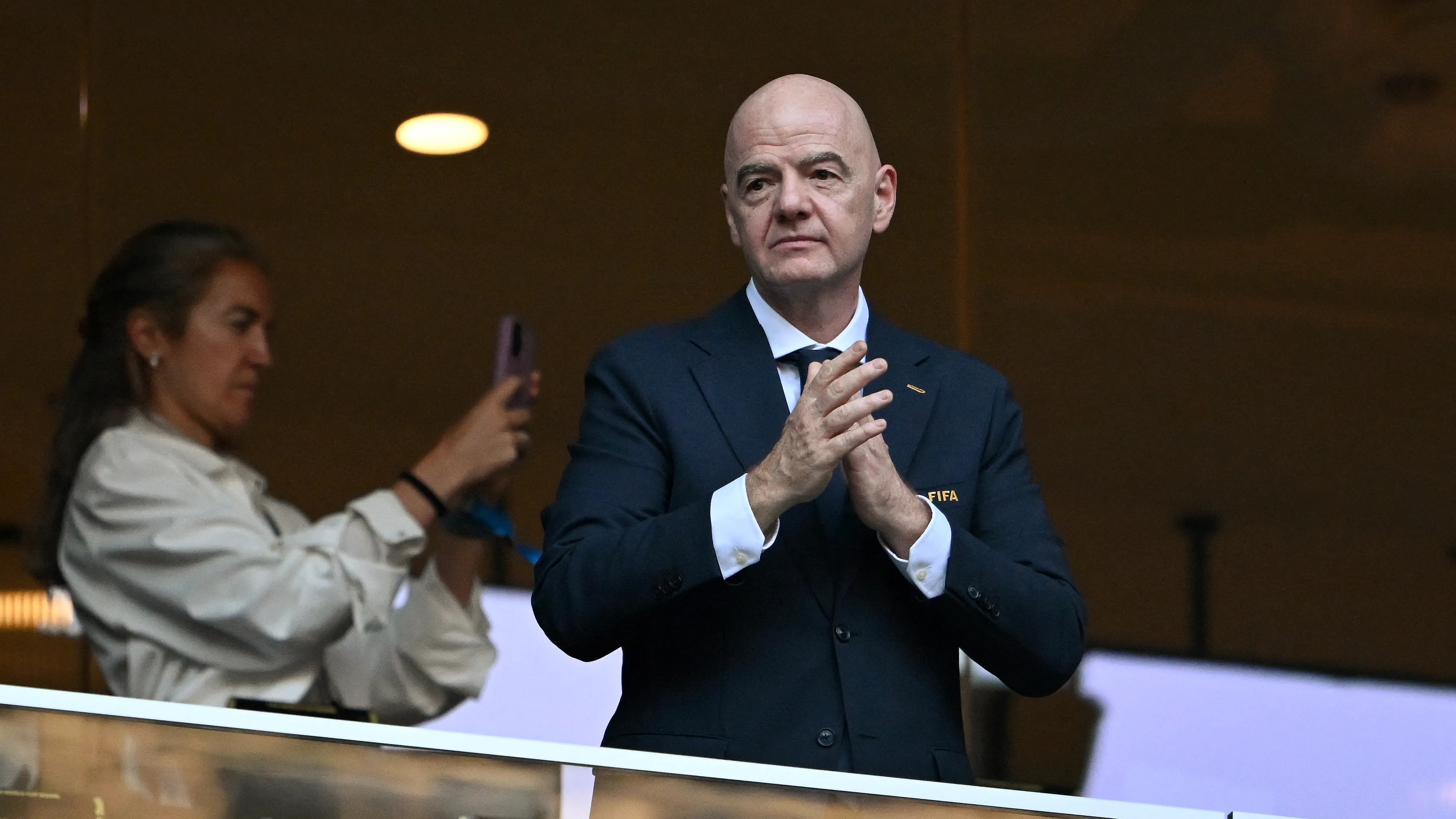 英媒:特朗普将全力支持因凡蒂诺,助其保住FIFA主席之位