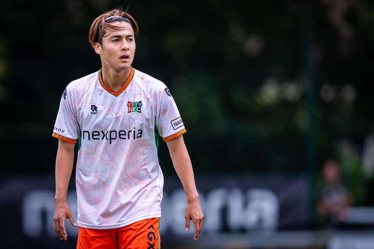 佐野航太拒战欧冠资格赛,即将转会PSV埃因霍温