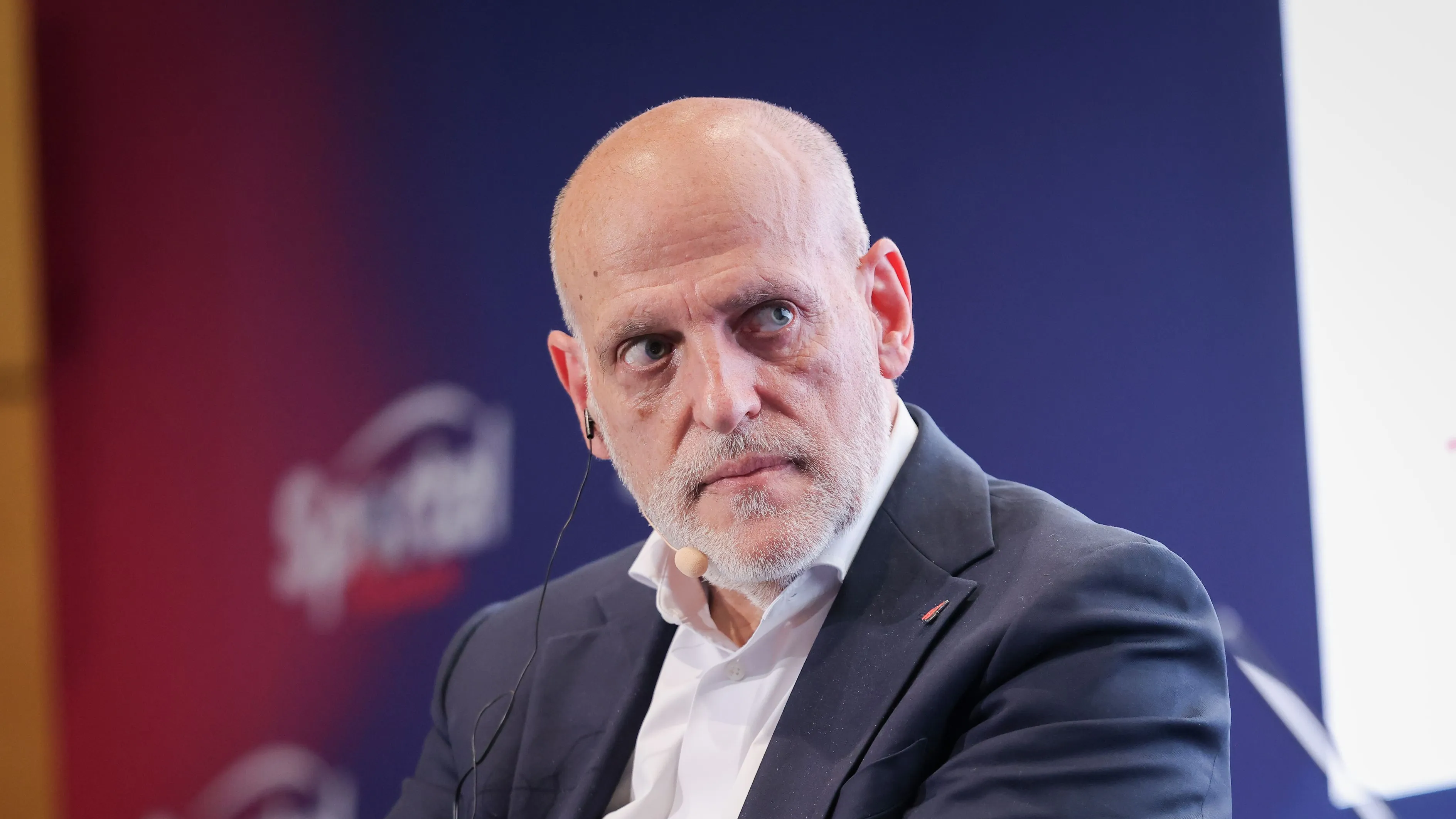 特巴斯炮轰纳赛尔:他若当选FIFA主席将是灾难,精英模式遭抨击