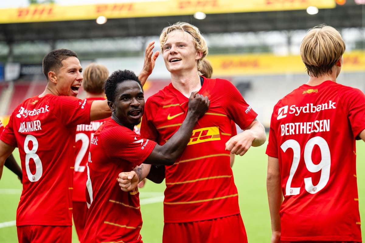 欧协联资格赛:贝特尔森世界波,北西兰客场2-0完胜瓦卢尔