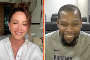 美女主持晒KD数据!美网友炸锅:小帅别重色轻球!Shams要割腕了