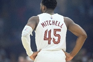 ESPN预测新赛季东部各队战绩:骑士第1 魔术第2 绿军第5 76人第11