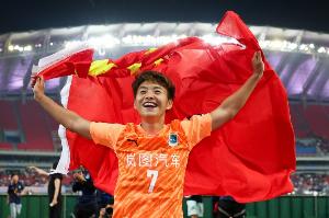 王霜致谢亚足联:为女足俱乐部创造新平台,无论是否获奖都骄傲
