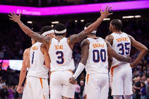 KD:我在太阳最好的阵容是我打中锋带4个矮子 高端局根本没得打