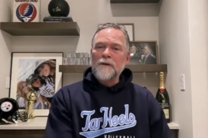 马龙:长达20年我每天早上醒来都想着备战 现在醒来我没有目标了