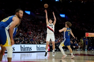 NBA彩经:火箭力拔活塞 森林狼胜湖人 勇士难胜开拓者 快船赢太阳