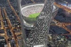 骗了5000万人?邮报:沙特摩天大楼球场是AI生成,视频成本3元