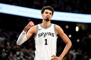 苏群:等新老合体 马刺的上限不可想象 文班亚马已经开始冲击MVP