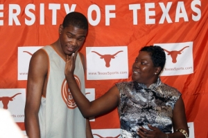 KD:我小时候在课堂上说话太多 我妈会在全班面前狠狠扇我耳光