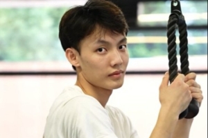 广东男篮晒训练视频：把每一块肌肉练到位?