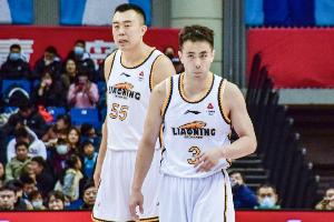 赵继伟谈全运会与韩德君搭档:不是很熟悉 他已退役&消失6个月了