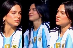 风情万种?Dua Lipa观战博卡vs河床，身着阿根廷国家队球衣