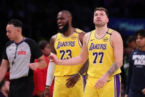 隆多:NBA各队都在跑相同的战术 湖人等队是前锋发起进攻不需控卫