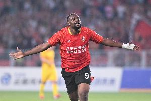 姆本扎:中甲金靴离不开队友;中超节奏快对抗高我也很期待