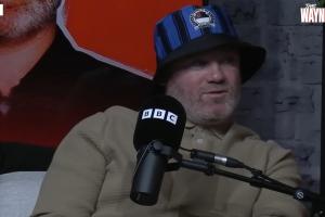 鲁尼:喜欢吃一种咖喱味泡面和薯片,英超首秀前吃了份麦香鸡套餐