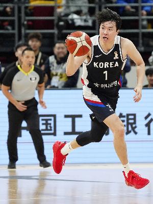韩媒:李贤重率韩国“复仇” 赛后发布会中国媒体安静得像图书馆