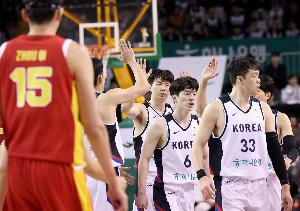 韩国队6人打过东超!媒体人:现在看真没有底气瞧不上亚洲的比赛