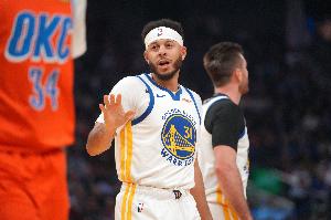勇记：不解为何赛斯·库里今天没打 他的投篮能派上大用场