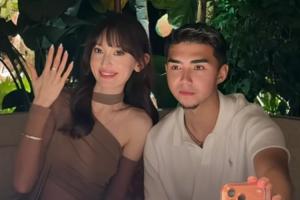 甜甜甜?海港前锋艾菲尔丁向女友求婚成功，钻戒闪耀?