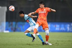 中国新闻周刊:还有3名球迷联系律师称被戴琳欠钱 最多欠10万余元