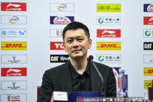 杨鸣：球迷没要求我们每年都夺冠 但每场比赛我们须展现拼搏风范