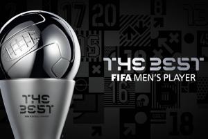FIFA最佳评选专家团10人成员：贝尔、马尔蒂尼、佩佩、德塞利在列