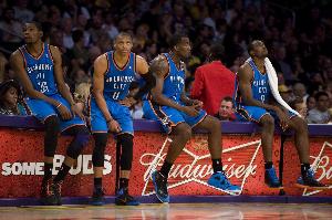 KD:老雷霆很多人都是单一功能型 而我去勇士后无需面对包夹联防