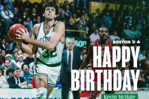 ?凯尔特人祝球队传奇麦克海尔68岁生日快乐！