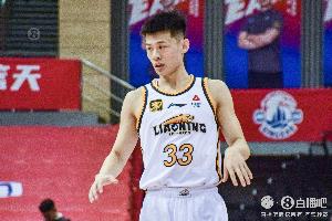 记者:B类合同在30-550万之间且含激励条款&名次奖 拉扯空间巨大
