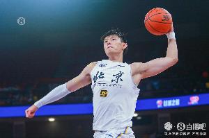 记者:首钢选外援都是基于小曾考量 奥莫特状态糟但他是保底选项