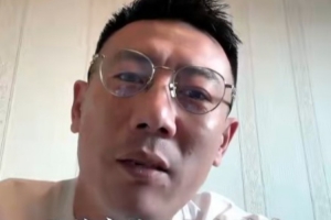 秦升辟谣八国语言：我什么也不会，我和那些老外就是自己说自己的