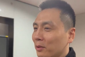 卢伟：不满意球队近期的战绩 李添荣之前骨折的地方又裂开了