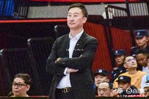 青岛客场击败新疆 结束了球队17年客场不胜新疆的尴尬纪录