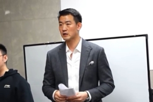 王博：40分钟只丢64分是很难的 把这场胜利忘掉&这场的防守记住