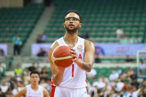 苏群：李凯尔应该不会代表中国队打球了 CBA还是有可能的