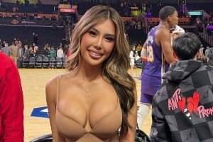 我是来看球的?2025篮坛女嘉宾盘点:内衣模特!日本业界女星!