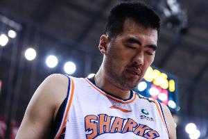 新民晚报:换个身份 上海男篮的功勋队长张兆旭回来了