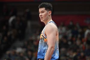 媒体人：新疆换帅如换刀 赢球就是好的开始 代理主帅证明自己能力