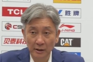 郑永刚:我们作为一个弱队 整体方面都不如广东 周鹏的脚一直有伤