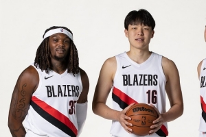 解说:杨瀚森第1年把罗威压过去不实际 等他和里斯一走杨就好打了