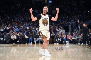 他本可成为另一个乔丹,梦想却是进NBA跑龙套