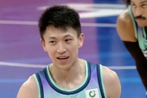 油箱还有油！刘晓宇5中4高效拿下12分1板5助1断 正负值+12最高