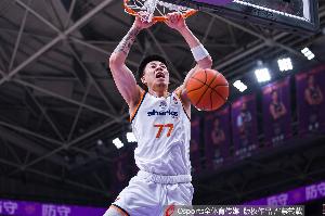 媒体人：张镇麟手感热得发烫 郭士强看到后多少心里会有些安慰吧