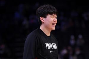 如何?杨瀚森G联盟7战场均砍16.7分9.9板3.4助1.4帽 命中率51.3%