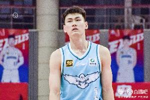 媒体人:青岛三名主力本场战略性轮休 没必要在乎这一场的得失