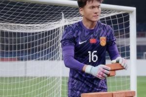 今日趣图:吧友们评论区一人一句,为U23国足加油!
