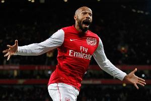 枪魔焦点战！阿森纳传奇亨利今日现场观战主队vs曼联的比赛