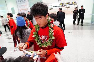 鲁媒:泰山8位国字号球员不会前往海口,将参加第二阶段冬训