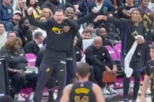 哥俩也太好了！詹姆斯激动“锁喉”东契奇！嬉笑打闹后微笑相拥！