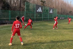 吕文君晒海港梯队训练视频：你们一定会越来越好的⚽️加油?